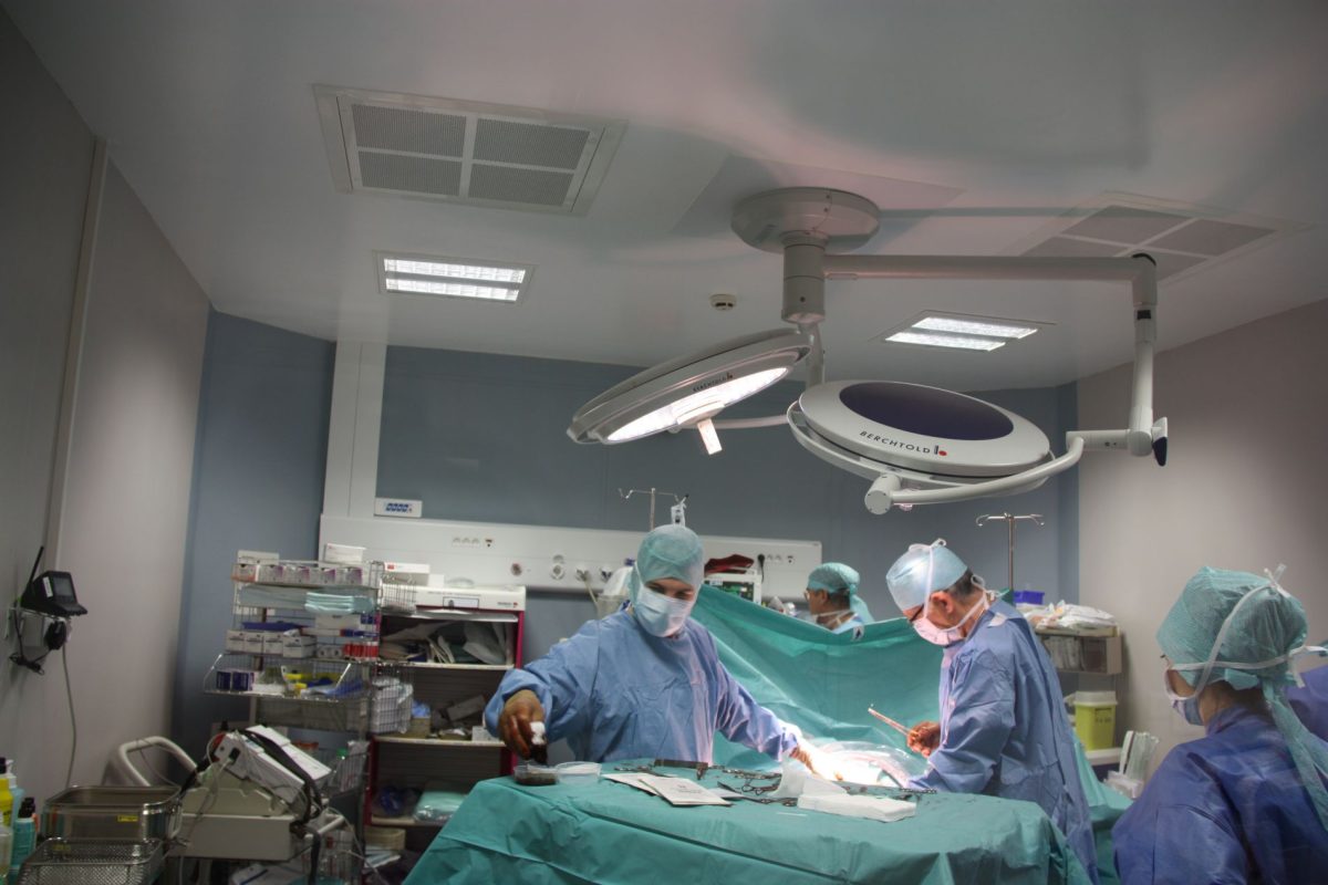 Les enjeux des assurances professionnelles pour les chirurgiens en plateau technique lourd
